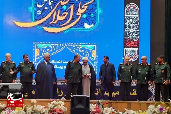 بوشهر حائز رتبه برتر راهیان نور در کشور شد بوشهر حائز رتبه برتر راهیان نور در کشور شد