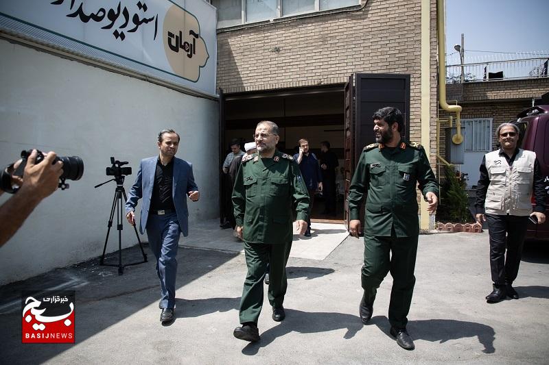 از استودیو صدا و تصویر «آرمان» تا خانه فرهنگ و هنر «ماه»/ آیین افتتاح چندین پروژه هنری بسیج با حضور سردار سلیمانی برگزار شد از استودیو صدا و تصویر «آرمان» تا خانه فرهنگ و هنر «ماه»/ آیین افتتاح چندین پروژه هنری بسیج با حضور سردار سلیمانی برگزار شد