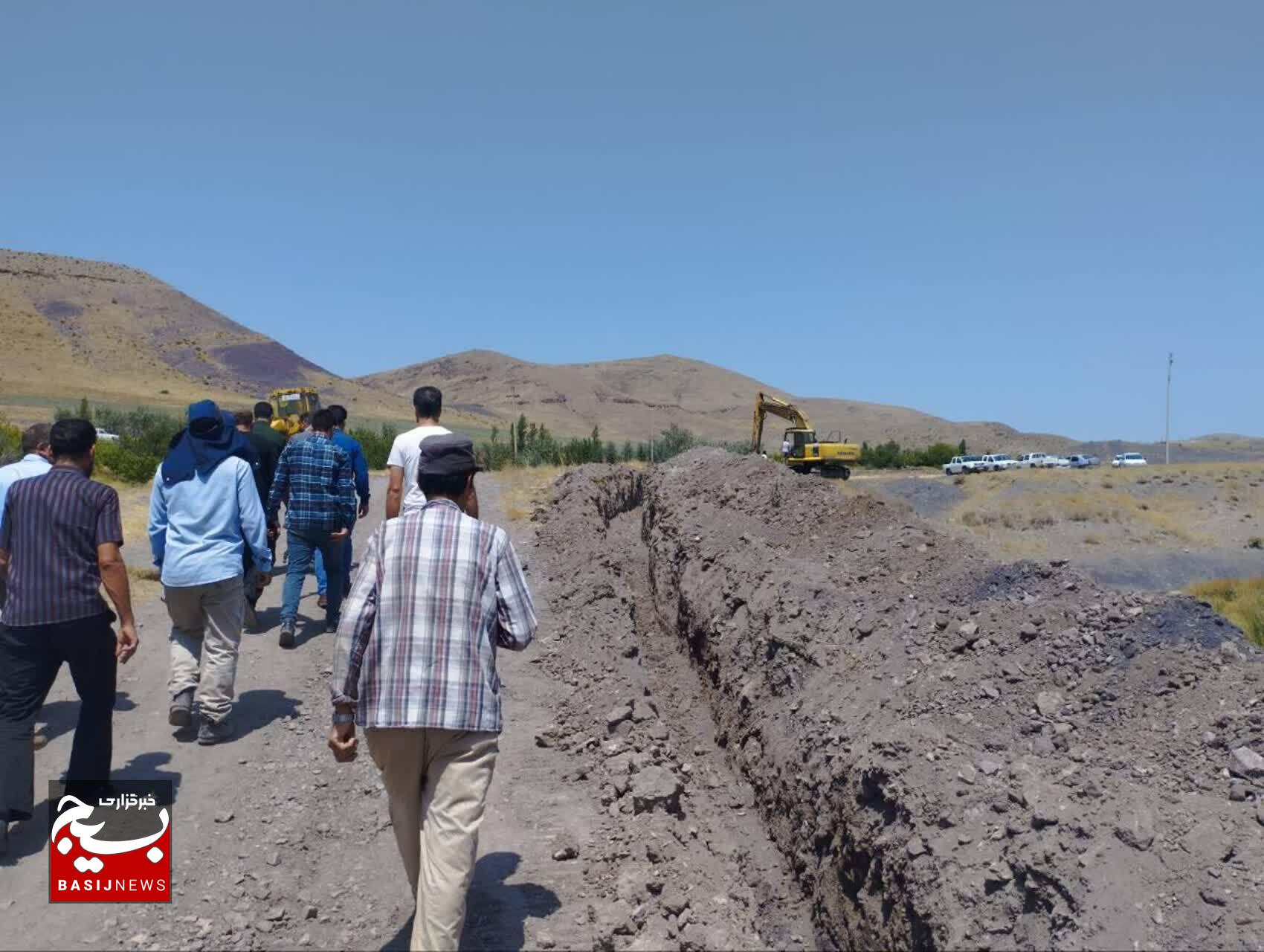 آبرسانی به روستای قاشقاتپه بخش قره پشتلوی شهرستان زنجان آبرسانی به روستای قاشقاتپه بخش قره پشتلوی شهرستان زنجان
