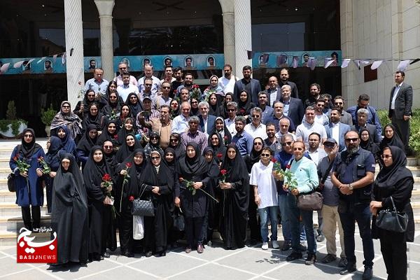 جذب ۳۰۰ پرستار و همچنین افزایش حق اضافه کار پرستاران نیز در یک اقدام بی سابقه در کشور در فارس جذب ۳۰۰ پرستار و همچنین افزایش حق اضافه کار پرستاران نیز در یک اقدام بی سابقه در کشور در فارس