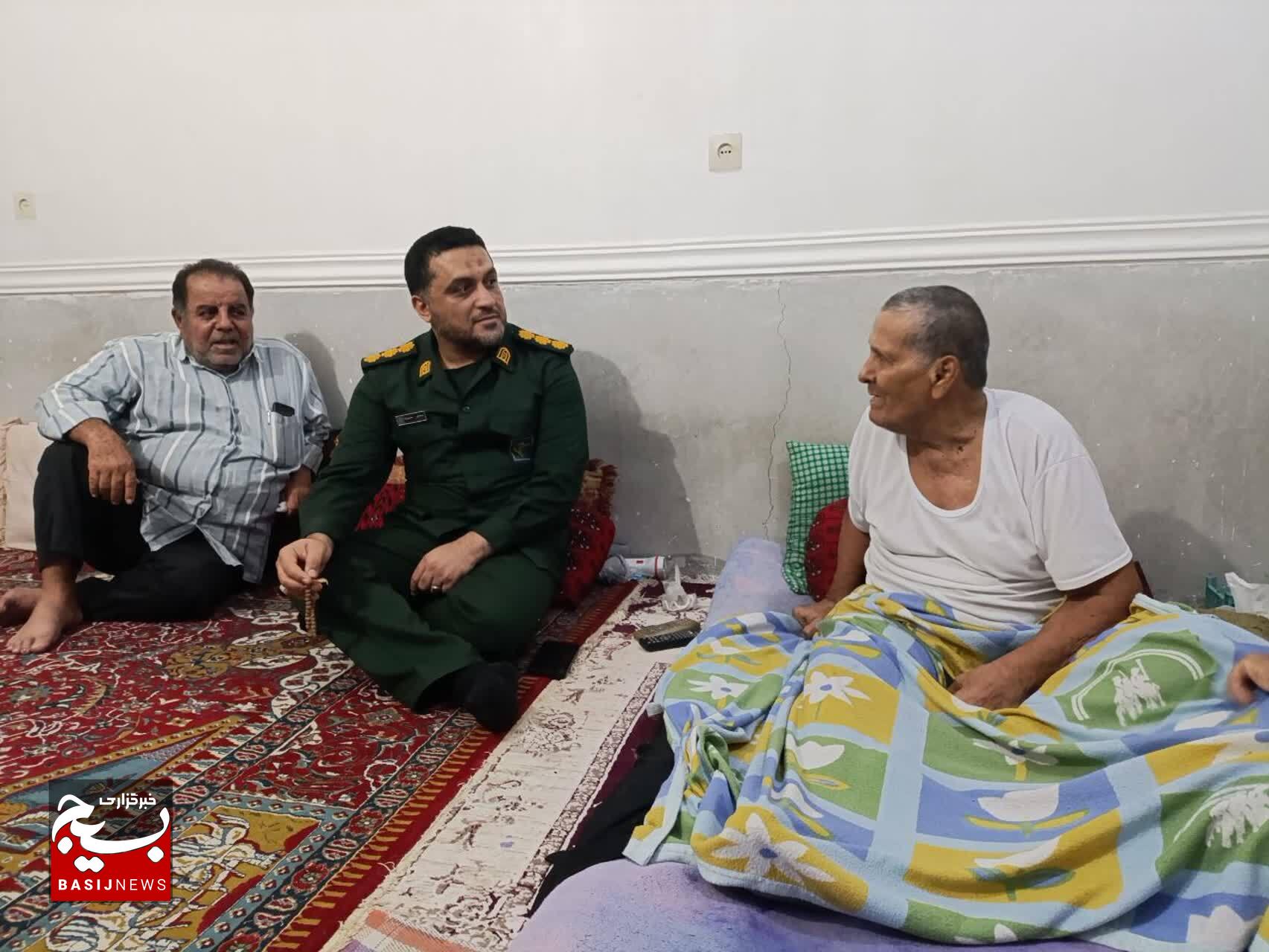 دیدار فرمانده سپاه سیدالشهدا با رزمندگان دفاع مقدس در آبدان دیدار فرمانده سپاه سیدالشهدا با رزمندگان دفاع مقدس در آبدان