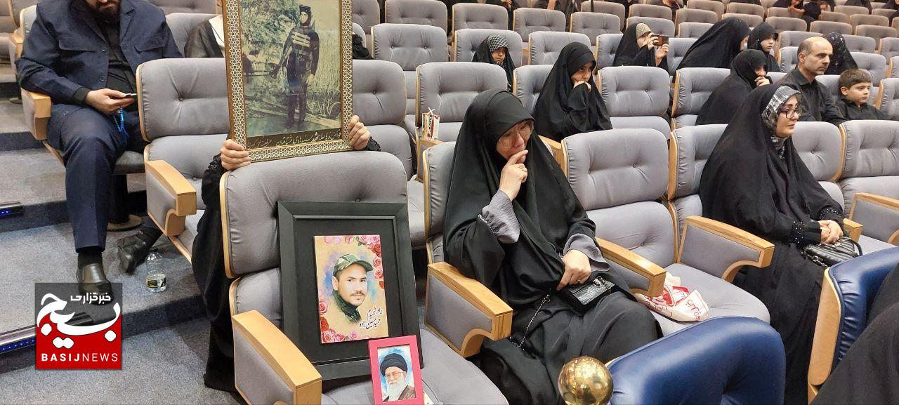 برگزاری یادواره بزرگ از خاک تا افلاک در جوار امام مهربانی ها برگزاری یادواره بزرگ از خاک تا افلاک در جوار امام مهربانی ها