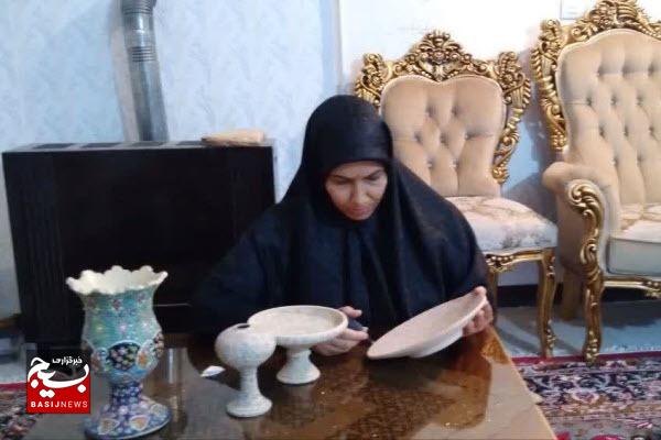 کارآفرین ملایری: عامل موفقیتم حجاب و بعد حمایتهای همسرم است