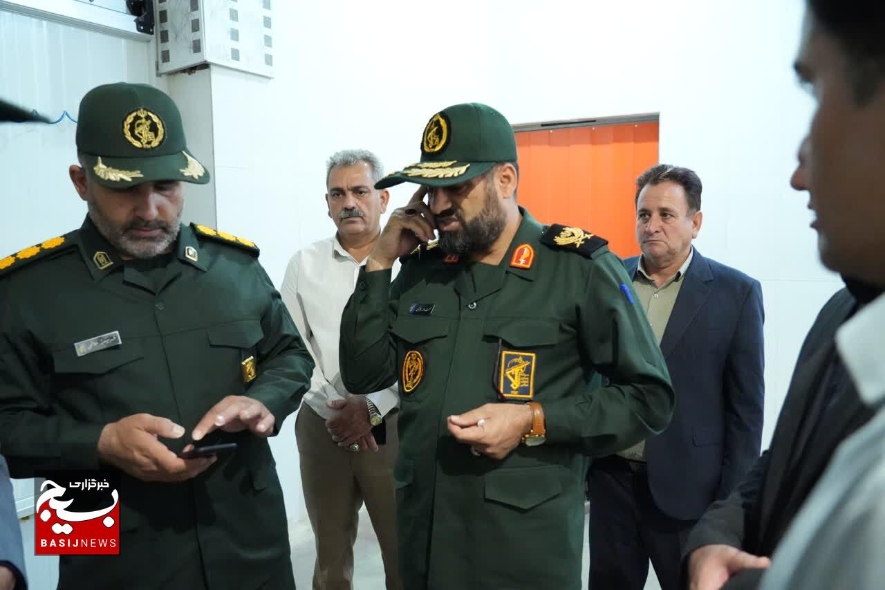 بازدید فرمانده سپاه استان لرستان از شهرک صنعتی شماره ۲ خرم آباد بازدید فرمانده سپاه استان لرستان از شهرک صنعتی شماره ۲ خرم آباد