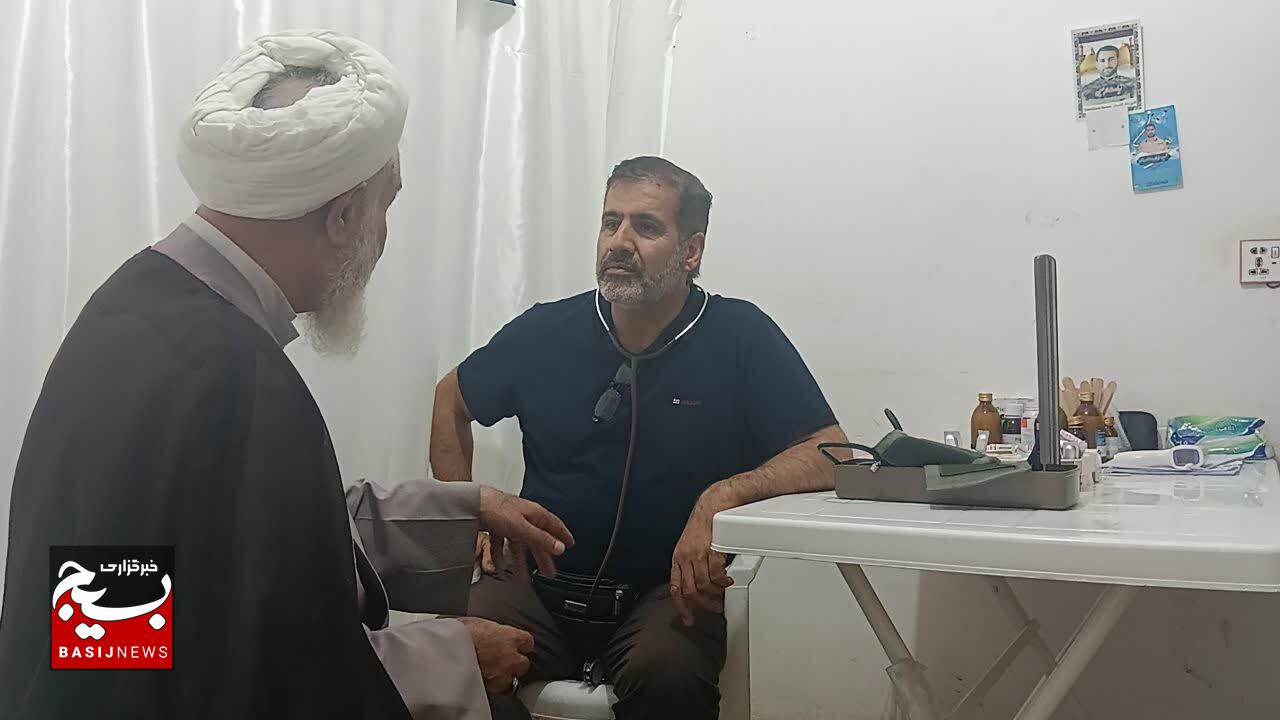 دوباره مهر پنج سال خادمی در دستگاه اباعبدالله پای گذرنامه ام خورد دوباره مهر پنج سال خادمی در دستگاه اباعبدالله پای گذرنامه ام خورد