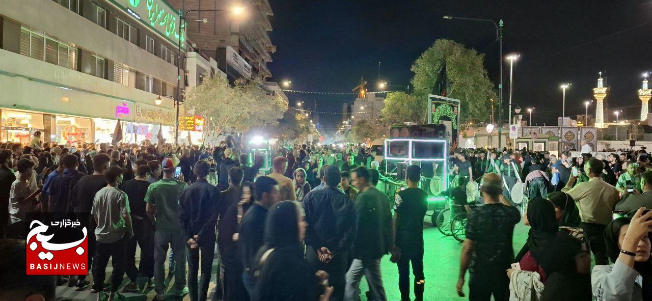 حال‌ و هوای دسته‌های عزاداری در خیابان های منتهی به حرم مطهر رضوی