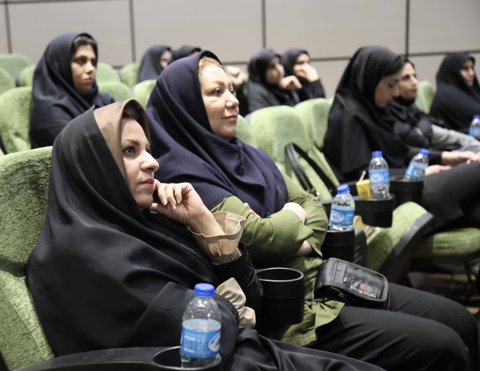 گزارش تصویری مراسم تقدیر از خبرنگاران