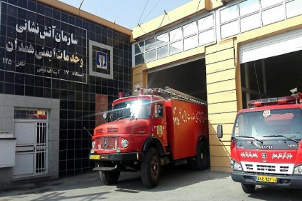 مهار آتشسوزی ۲ منزل مسکونی در همدان
