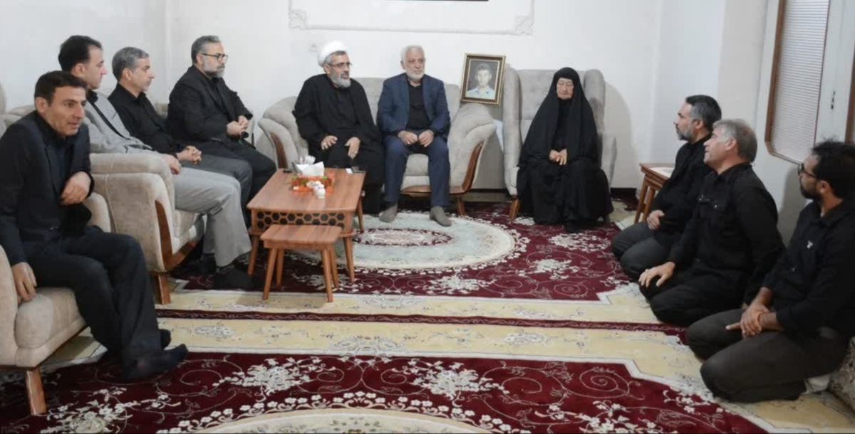 تا زنده هستیم راه شهدا را ادامه خواهیم داد