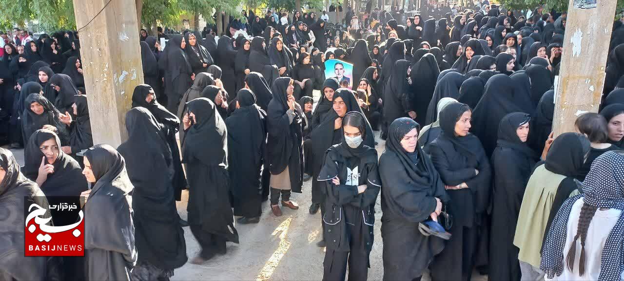 مراسم وداع با شهید مدافع وطن “فرشید میریان” در دلفان