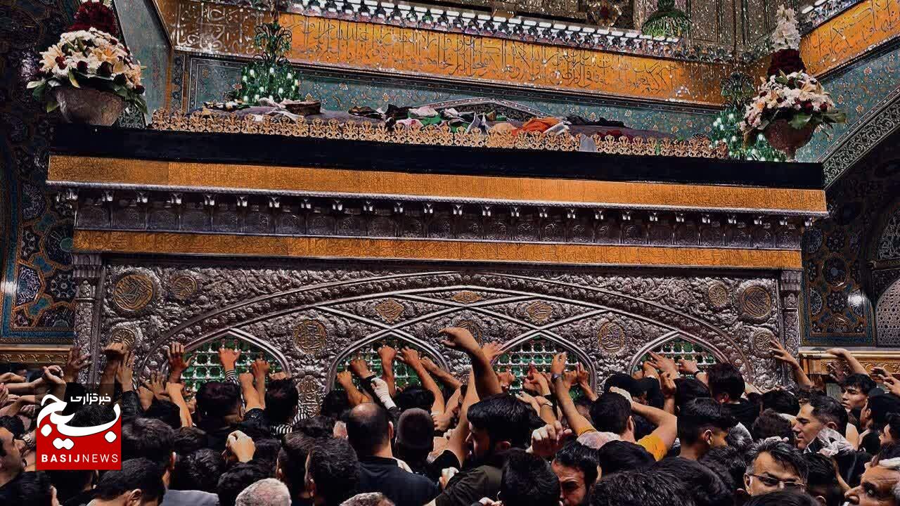 حال و هوای مشهد الرضا (ع) در روز شهادت امام رئوف به روایت تصویر حال و هوای مشهد الرضا (ع) در روز شهادت امام رئوف به روایت تصویر