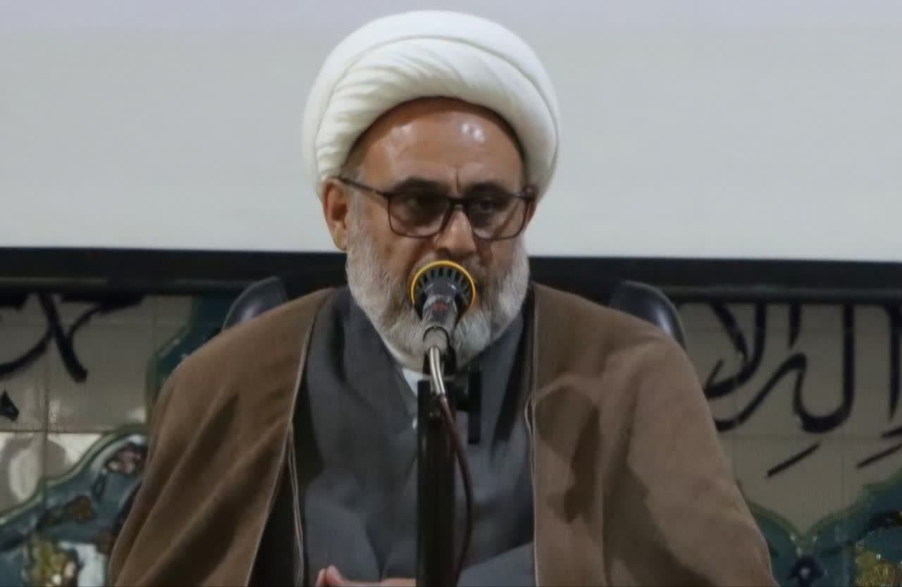 ما وظیفه داریم در قالب جهاد تبیین پاسخ شبهات را بدهیم ما وظیفه داریم در قالب جهاد تبیین پاسخ شبهات را بدهیم