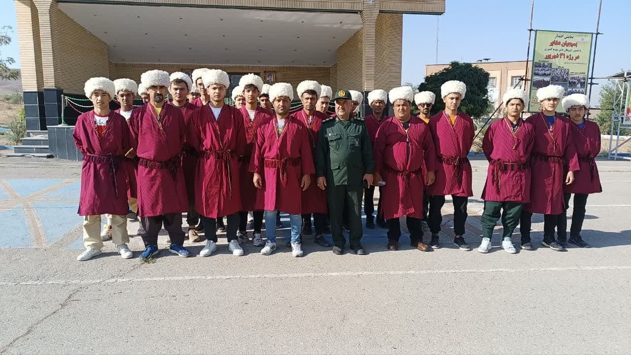 اعزام یگان نمونه بسیج عشایری به رژه ۳۱ شهریور تهران اعزام یگان نمونه بسیج عشایری به رژه ۳۱ شهریور تهران