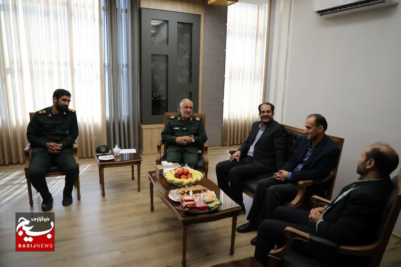 آمادگی کامل سپاه استان برای همکاری با دانشگاه علوم پزشکی بیرجند در جهت پیشبرد اهداف حوزه سلامت در خراسان جنوبی آمادگی کامل سپاه استان برای همکاری با دانشگاه علوم پزشکی بیرجند در جهت پیشبرد اهداف حوزه سلامت در خراسان جنوبی
