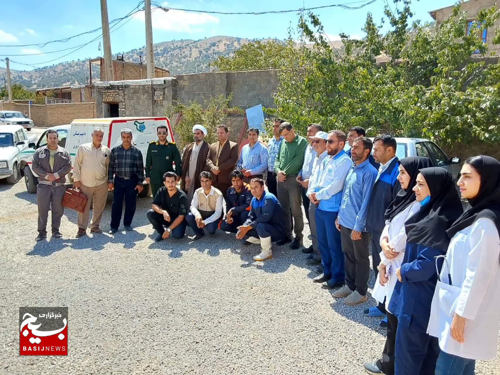 ویزیت رایگان ۴ هزار راس دام و ۵۰۰ عدد طیور در رزمایش جهادی دامپزشکی شهرستان خرم آباد بخش زاغه (روستای باده) ویزیت رایگان ۴ هزار راس دام و ۵۰۰ عدد طیور در رزمایش جهادی دامپزشکی شهرستان خرم آباد بخش زاغه (روستای باده)