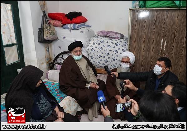 مسجدی در حاشیه شهر که امید را به اهالی محل تزریق میکند/ امام جماعتی که سبک زندگی مردم را متحول کرده است مسجدی در حاشیه شهر که امید را به اهالی محل تزریق میکند/ امام جماعتی که سبک زندگی مردم را متحول کرده است