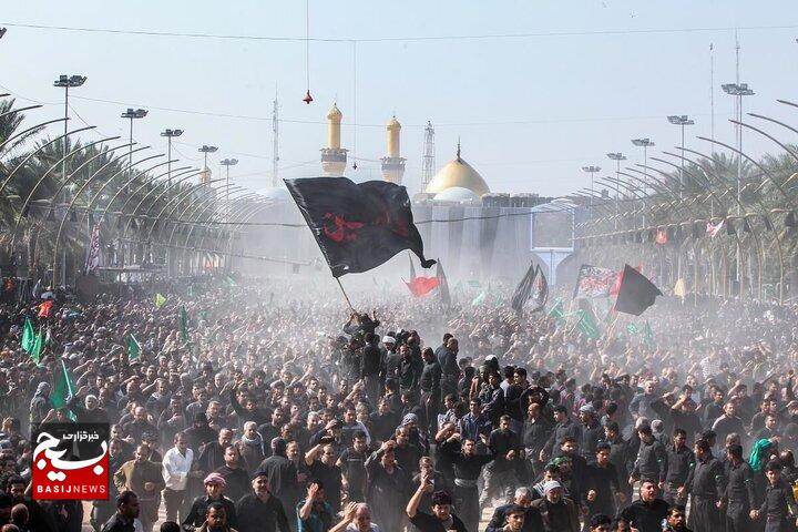 برپایی موکب و پذیرایی از زائرین امام حسین (ع) در کربلا توسط بسیجیان ناحیه مالک اشتر مشهد