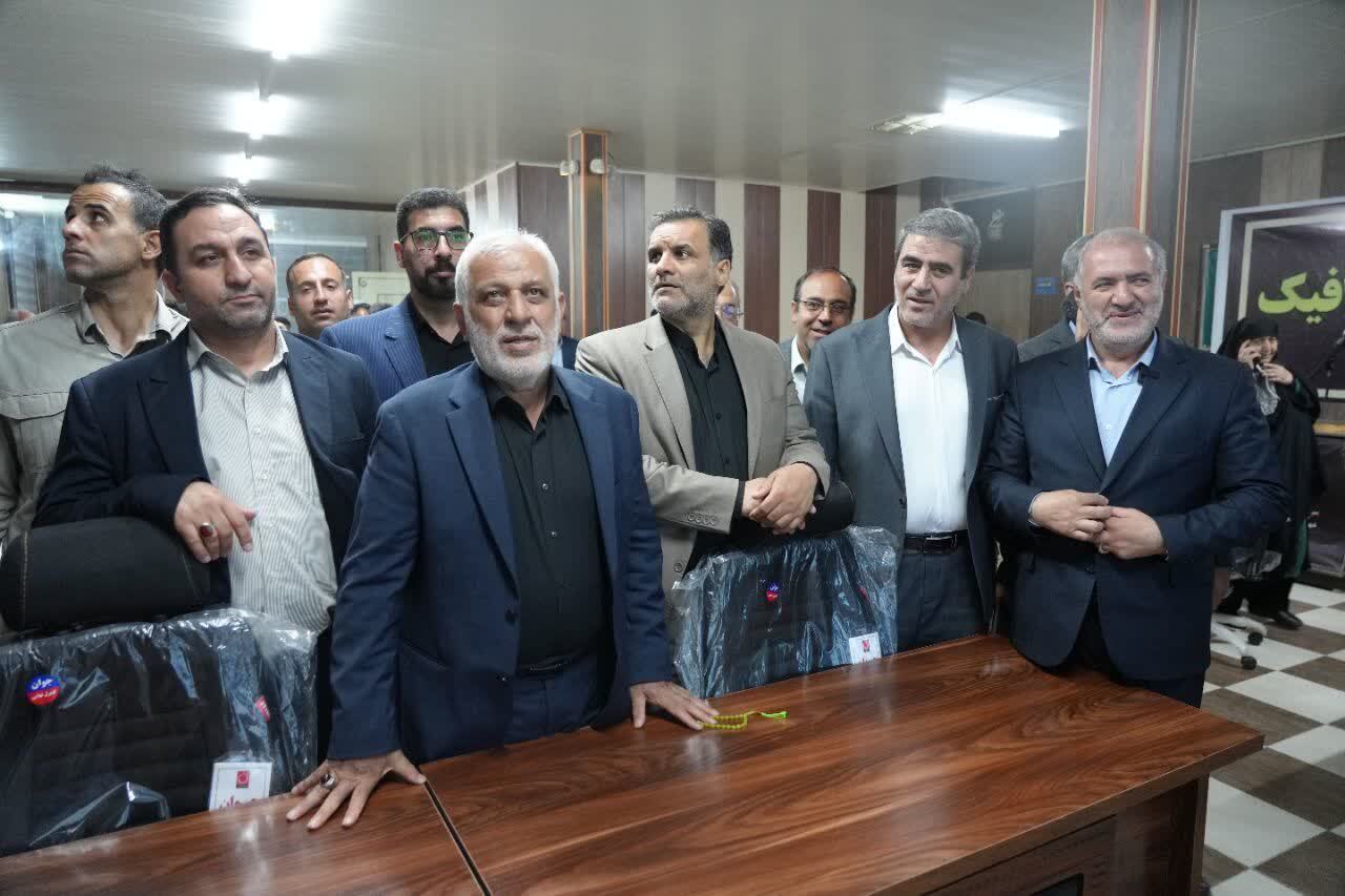 حضور استاندار لرستان در هفته دولت و افتتاح  پروژه ها در شهرستان بروجرد