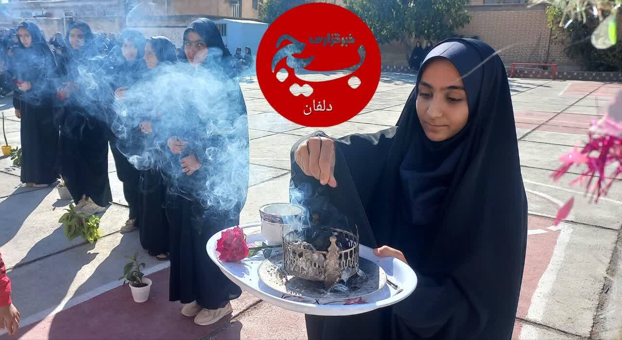 زنگ مهر ایثار و مقاومت در شهرستان دلفان به صدا درآمد زنگ مهر ایثار و مقاومت در شهرستان دلفان به صدا درآمد