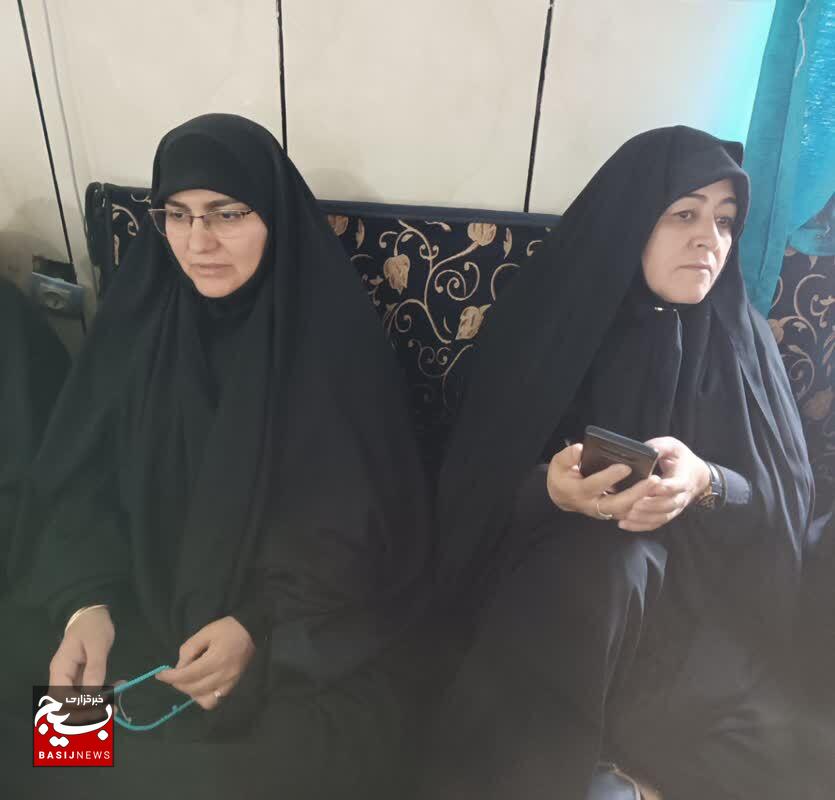 برگزاری مراسم گرامیداشت شهید سید نصرالله و سردار شهید نیلفروشان در حسینیه ثار الله خرم آباد برگزاری مراسم گرامیداشت شهید سید نصرالله و سردار شهید نیلفروشان در حسینیه ثار الله خرم آباد