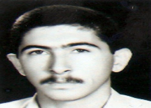 قدردان مادران و پدران شهید باشید قدردان مادران و پدران شهید باشید