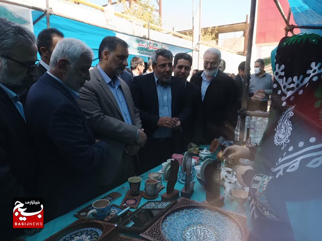 همایش روز ملی روستا و عشایر در لرستان به روایت تصویر همایش روز ملی روستا و عشایر در لرستان به روایت تصویر