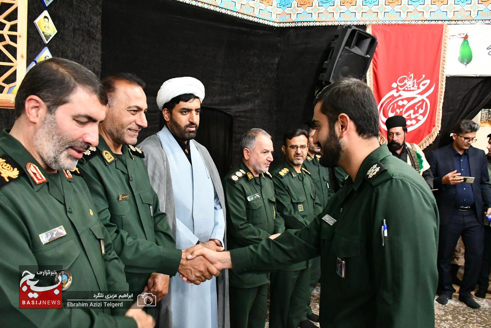تجلیل از برترین های جشنواره مالک اشتر ناحیه مقاومت بسیج عشایر در یاسوج تجلیل از برترین های جشنواره مالک اشتر ناحیه مقاومت بسیج عشایر در یاسوج