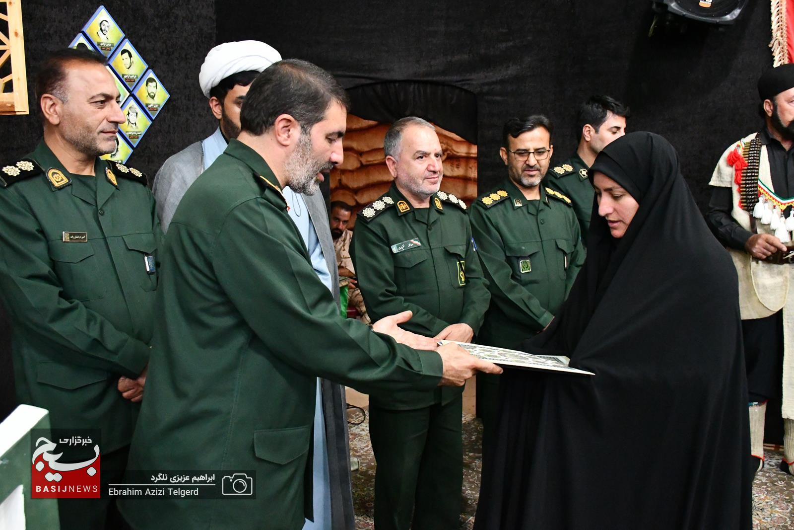 تجلیل از برترین های جشنواره مالک اشتر ناحیه مقاومت بسیج عشایر در یاسوج تجلیل از برترین های جشنواره مالک اشتر ناحیه مقاومت بسیج عشایر در یاسوج