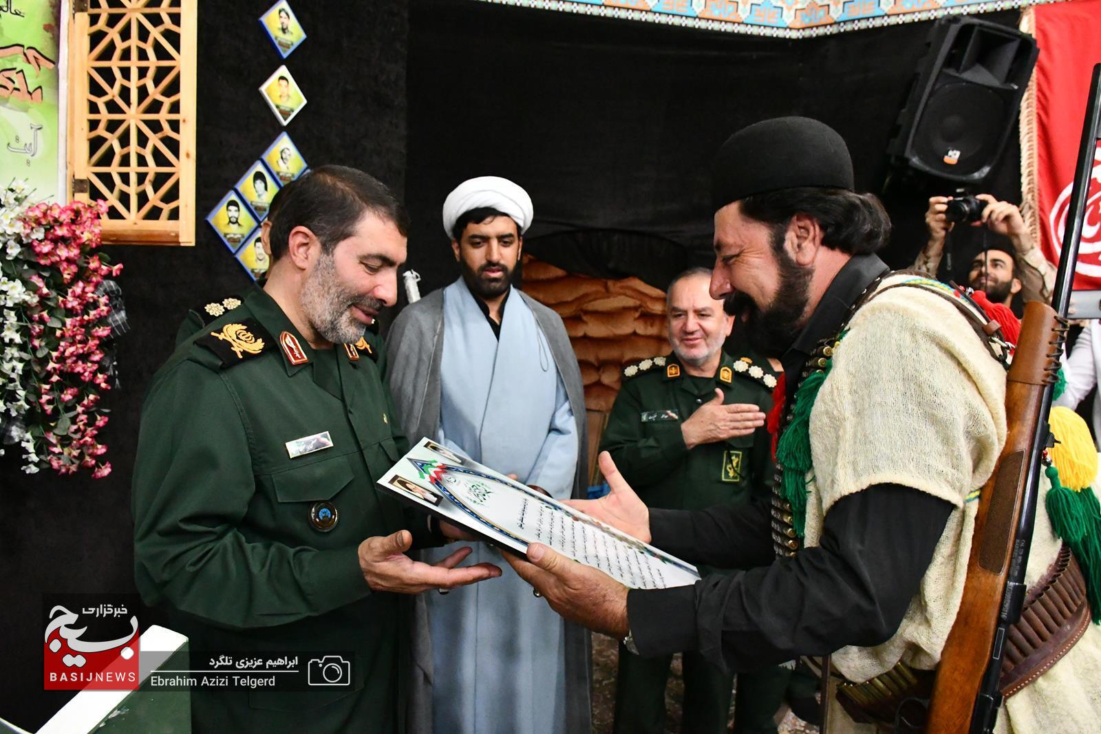 تجلیل از برترین های جشنواره مالک اشتر ناحیه مقاومت بسیج عشایر در یاسوج تجلیل از برترین های جشنواره مالک اشتر ناحیه مقاومت بسیج عشایر در یاسوج