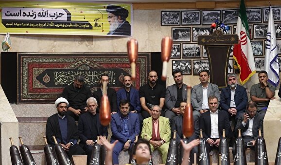 تقدیر جامعه ورزش و بسیج ورزشکاران از مواضع انقلابی وزیر و معاون ورزش و جوانان و قهرمانان ورزشی تقدیر جامعه ورزش و بسیج ورزشکاران از مواضع انقلابی وزیر و معاون ورزش و جوانان و قهرمانان ورزشی
