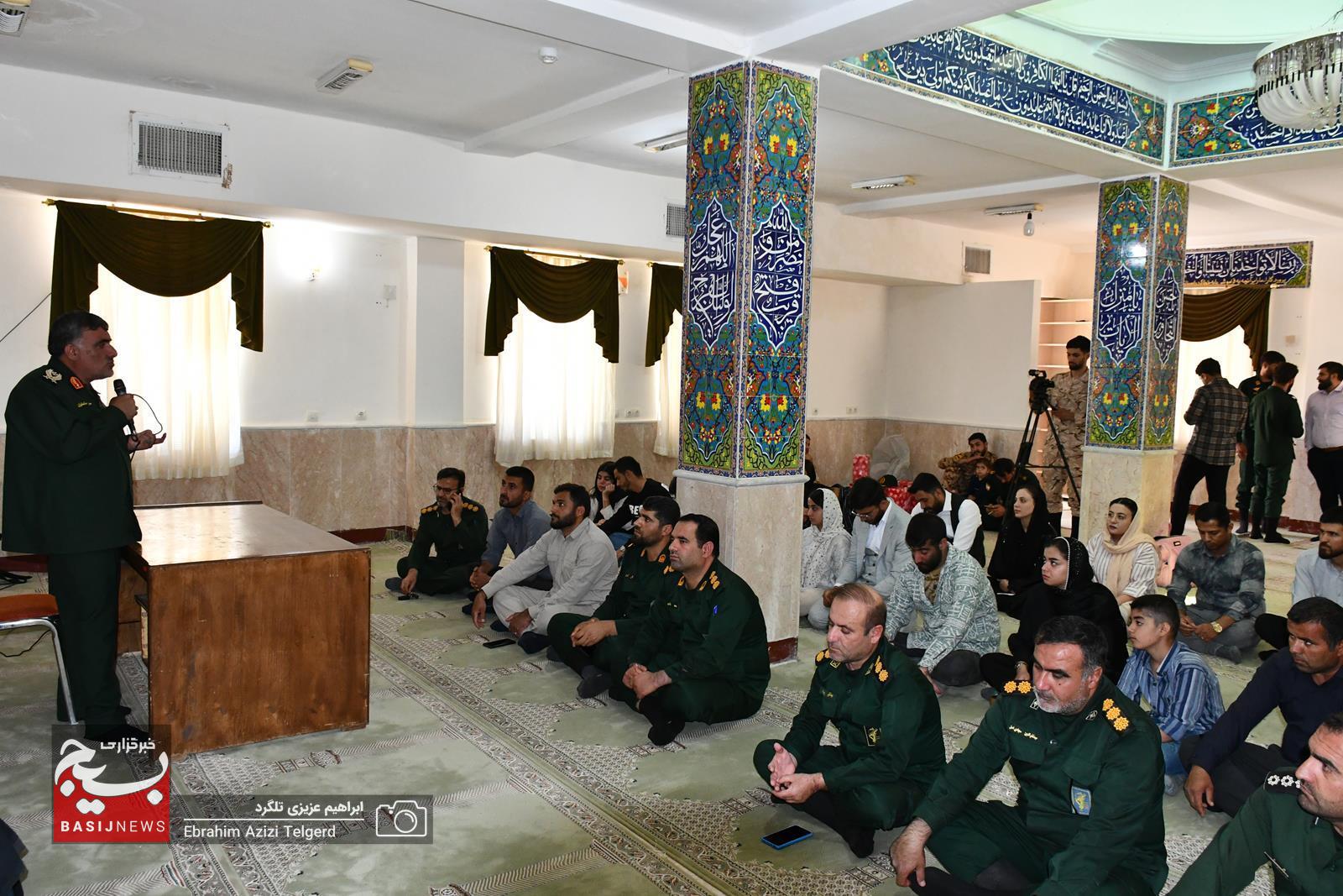تجلیل تیپ 48 فتح کهگیلویه و بویراحمد از سربازان متاهل تجلیل تیپ 48 فتح کهگیلویه و بویراحمد از سربازان متاهل