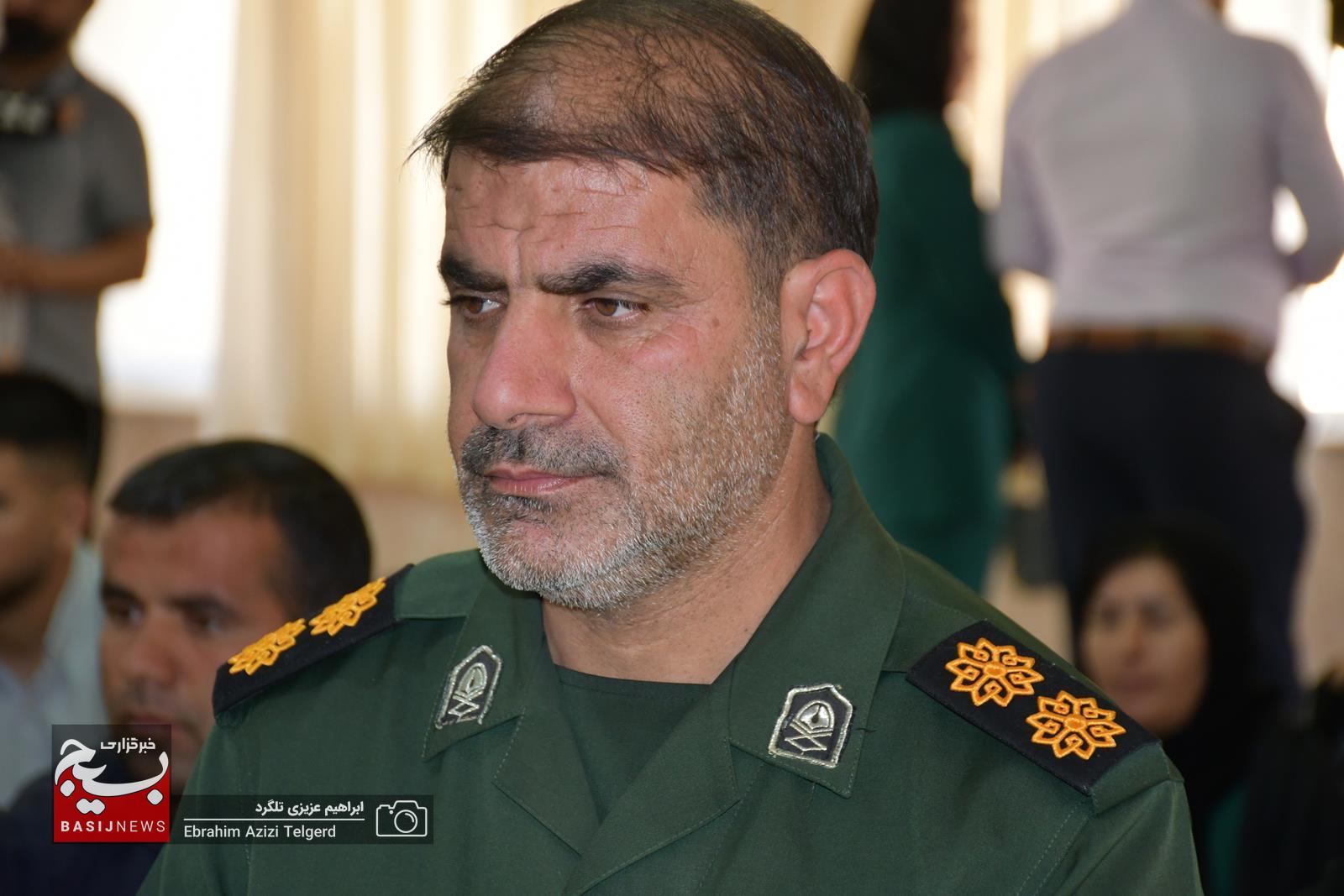 تجلیل تیپ 48 فتح کهگیلویه و بویراحمد از سربازان متاهل تجلیل تیپ 48 فتح کهگیلویه و بویراحمد از سربازان متاهل