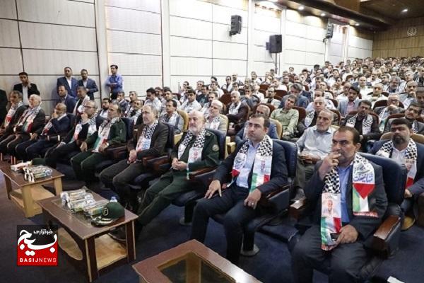 به مراسم شهدا میآییم که بگوییم راه شهدا ادامه دارد به مراسم شهدا میآییم که بگوییم راه شهدا ادامه دارد