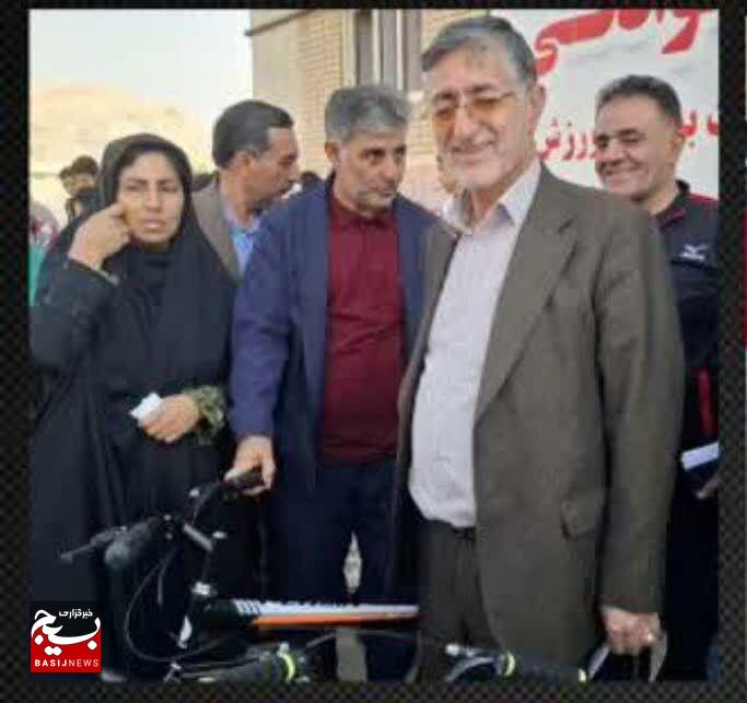 برگزاری همایش بزرگ پیاده روی خانوادگی در پلدختر برگزاری همایش بزرگ پیاده روی خانوادگی در پلدختر
