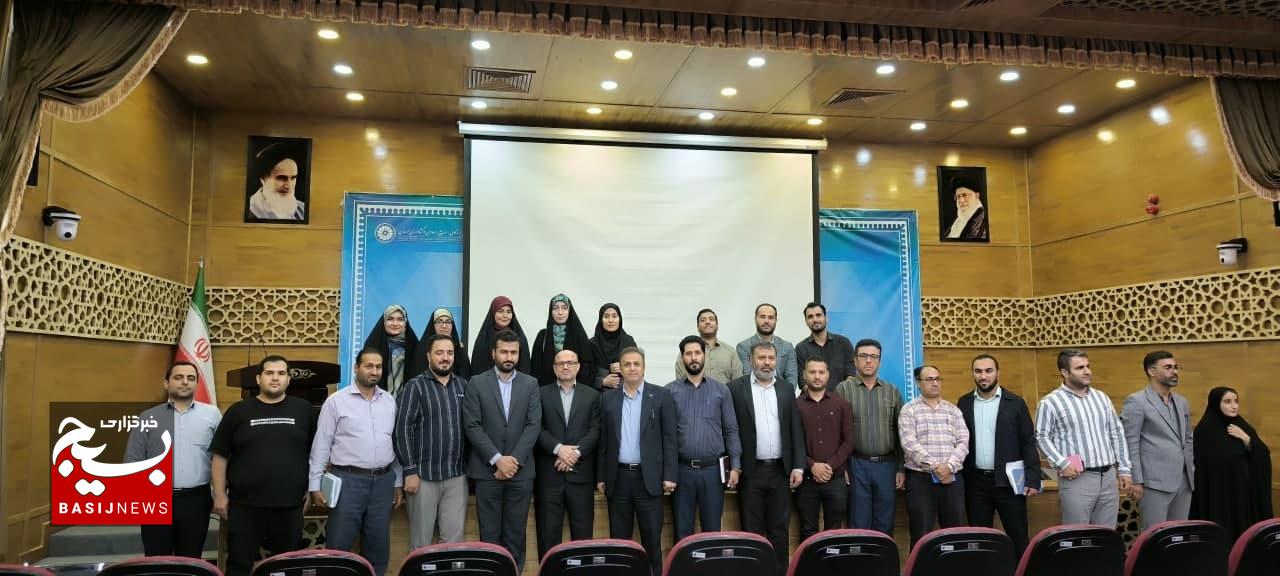 حضور اعضا کلینیک صنعتی همدان در دوره توانمندسازی منطقهای حضور اعضا کلینیک صنعتی همدان در دوره توانمندسازی منطقهای
