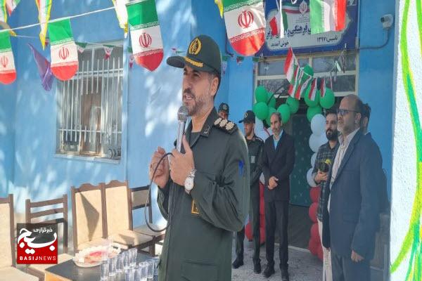 دانشآموزان تاثيرگذارترين قشر در دوران دفاع مقدس بودند