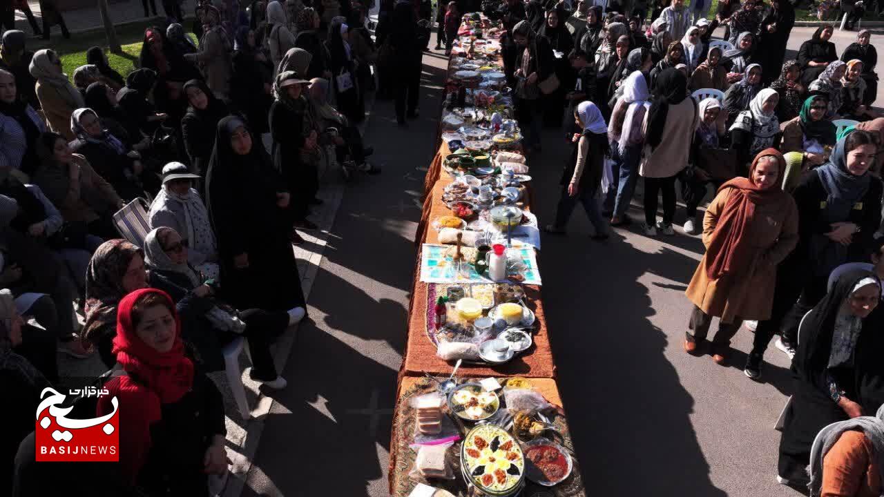 برگزاری جشنواره غذای سالم در محمدیه برگزاری جشنواره غذای سالم در محمدیه