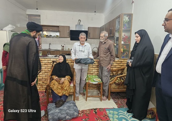 دیدار با خانواده شهید جاویدالاثر پاپژ حمیدی برگزار شد دیدار با خانواده شهید جاویدالاثر پاپژ حمیدی برگزار شد