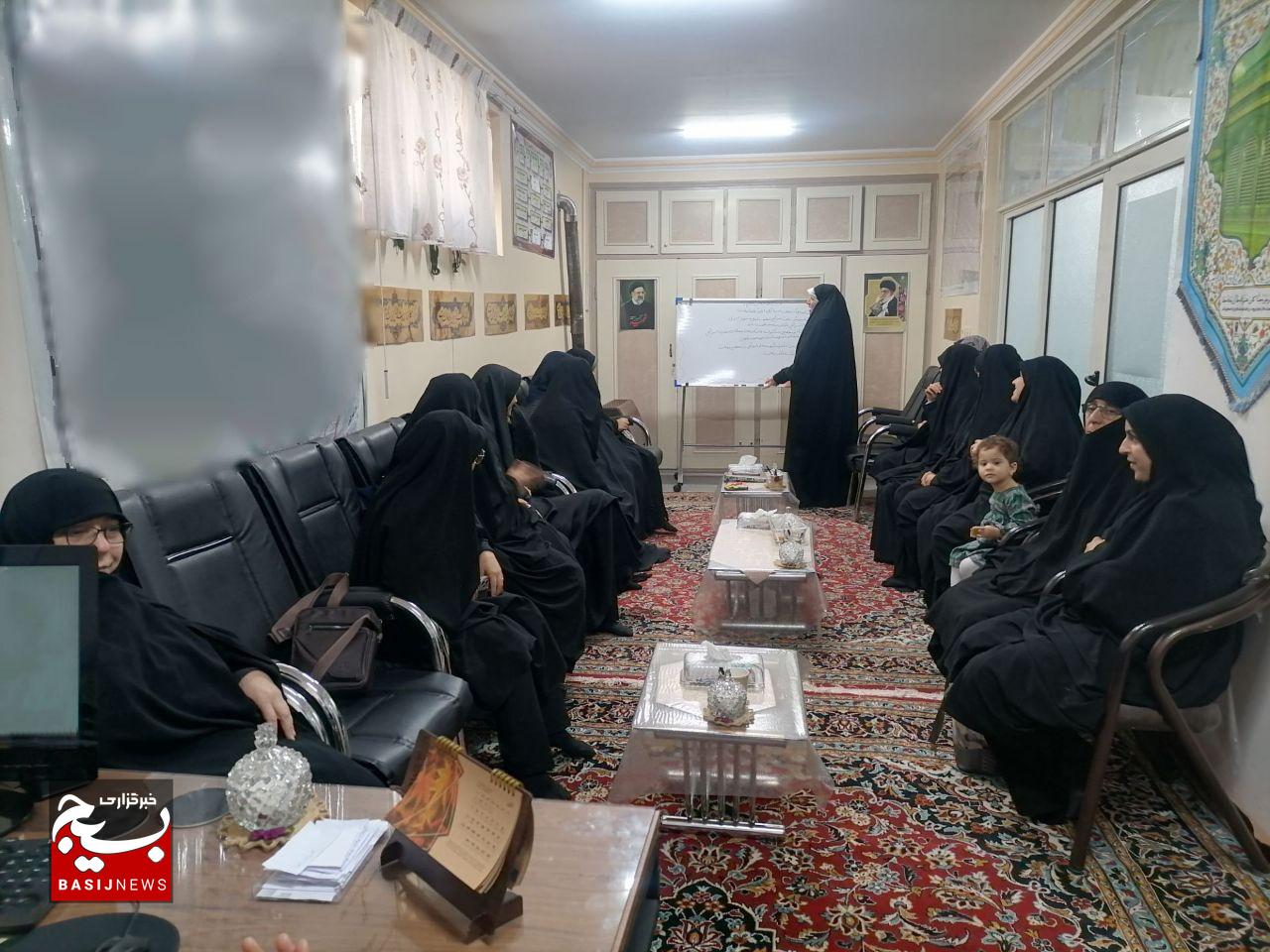 حلقه صالحین بسیج، بیداری اجتماعی و دینی در مواجهه با چالشهای معاصر+ عکس