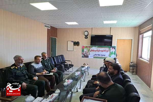 لزوم کادرسازی و جذب جوانان و نوجوانان در پایگاههای بسیج