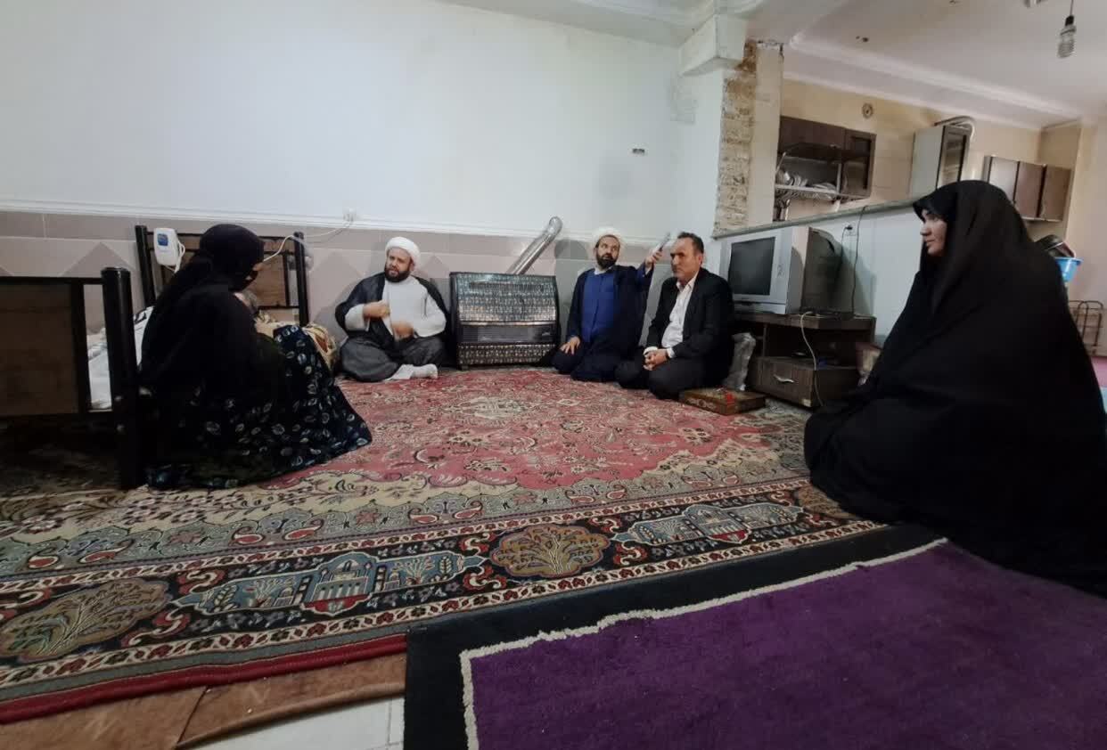 تجلیل ستاد امر به معروف و نهی از منکر از پرستاران گمنام شهر یاسوج تجلیل ستاد امر به معروف و نهی از منکر از پرستاران گمنام شهر یاسوج