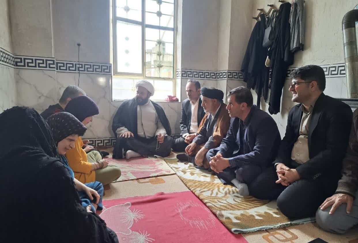 تجلیل ستاد امر به معروف و نهی از منکر از پرستاران گمنام شهر یاسوج تجلیل ستاد امر به معروف و نهی از منکر از پرستاران گمنام شهر یاسوج