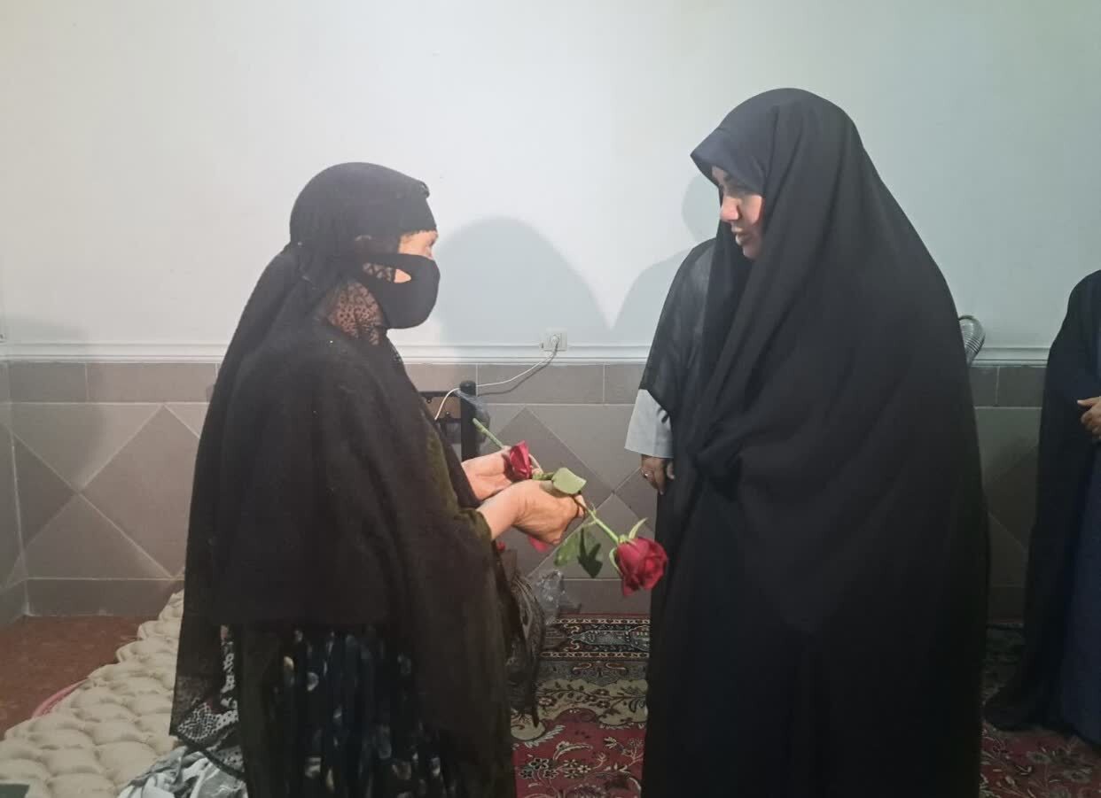 تجلیل ستاد امر به معروف و نهی از منکر از پرستاران گمنام شهر یاسوج تجلیل ستاد امر به معروف و نهی از منکر از پرستاران گمنام شهر یاسوج