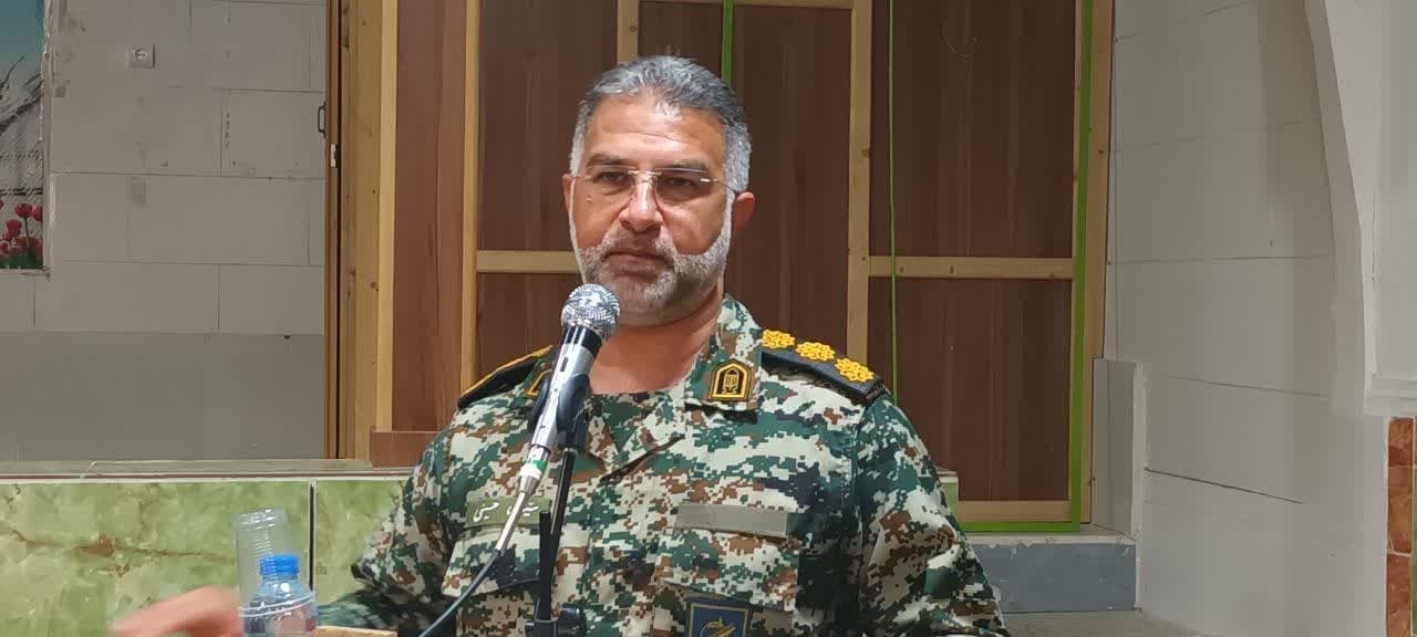 ما فرزندان عملیات والفجر ۸ هستیم که با دست خالی از اروند خروشان گذشتیم ما فرزندان عملیات والفجر ۸ هستیم که با دست خالی از اروند خروشان گذشتیم