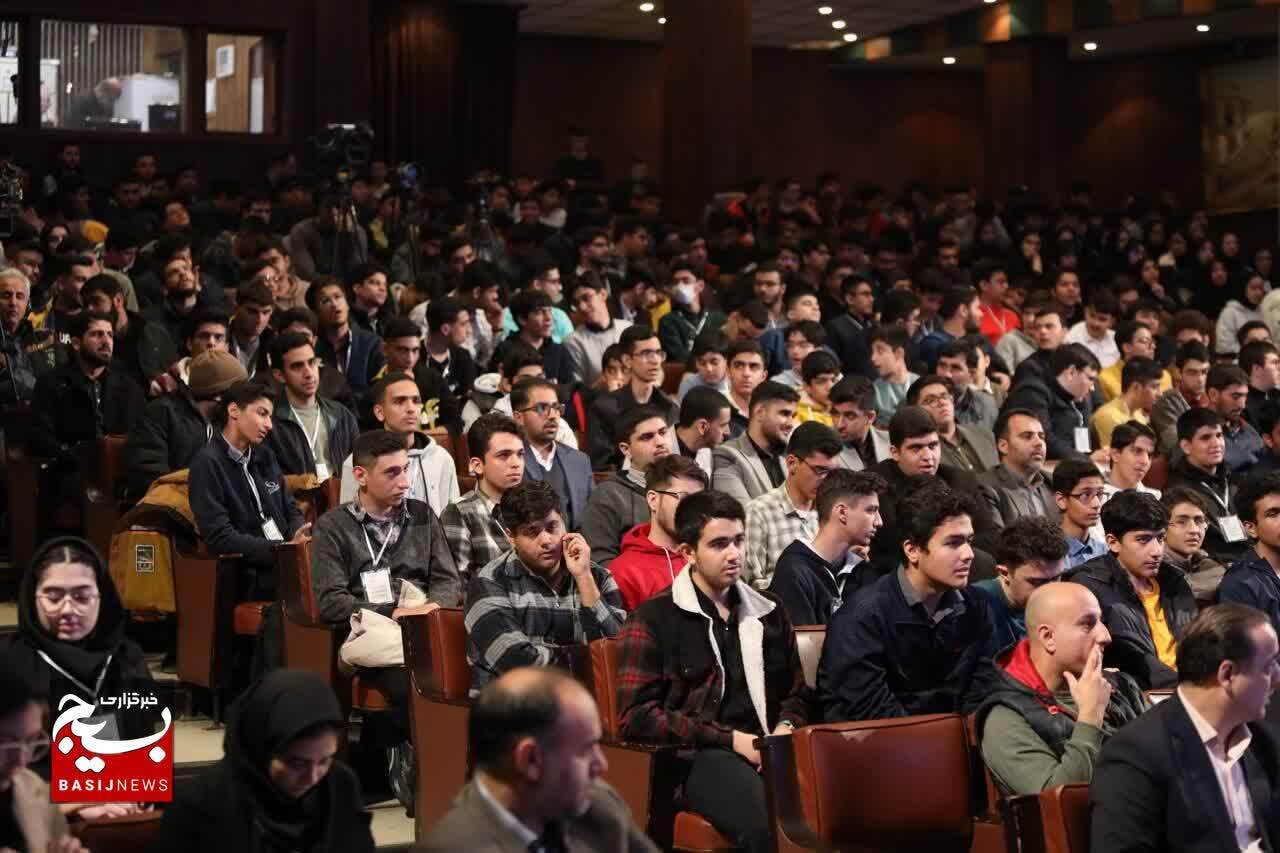 درخشش دانش آموزان یاسوجی در لیگ علمی پویا کشور