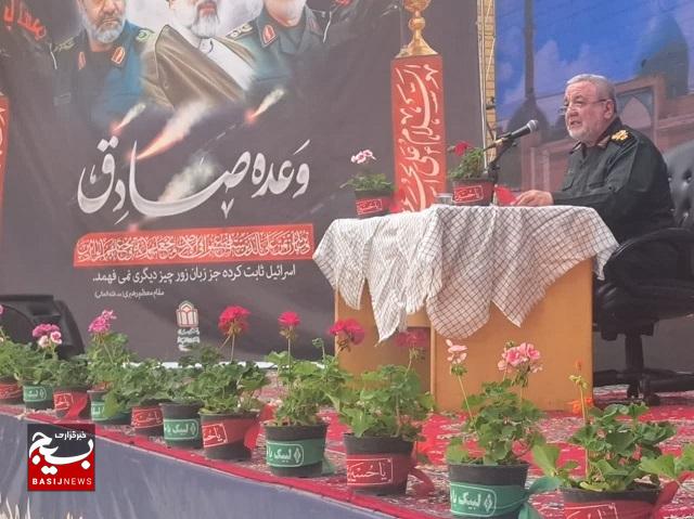 چهاردهمین سالگرد تدفین شهدای گمنام در دانشگاه شاهد برگزار شد چهاردهمین سالگرد تدفین شهدای گمنام در دانشگاه شاهد برگزار شد