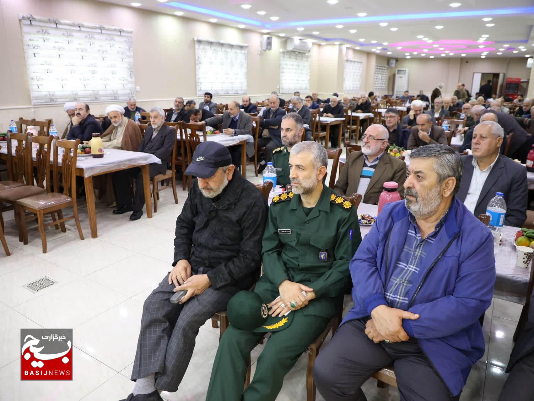 ضرورت حضور و همراهی وابستگان سپاه به عنوان بازوی دفاعی ضرورت حضور و همراهی وابستگان سپاه به عنوان بازوی دفاعی