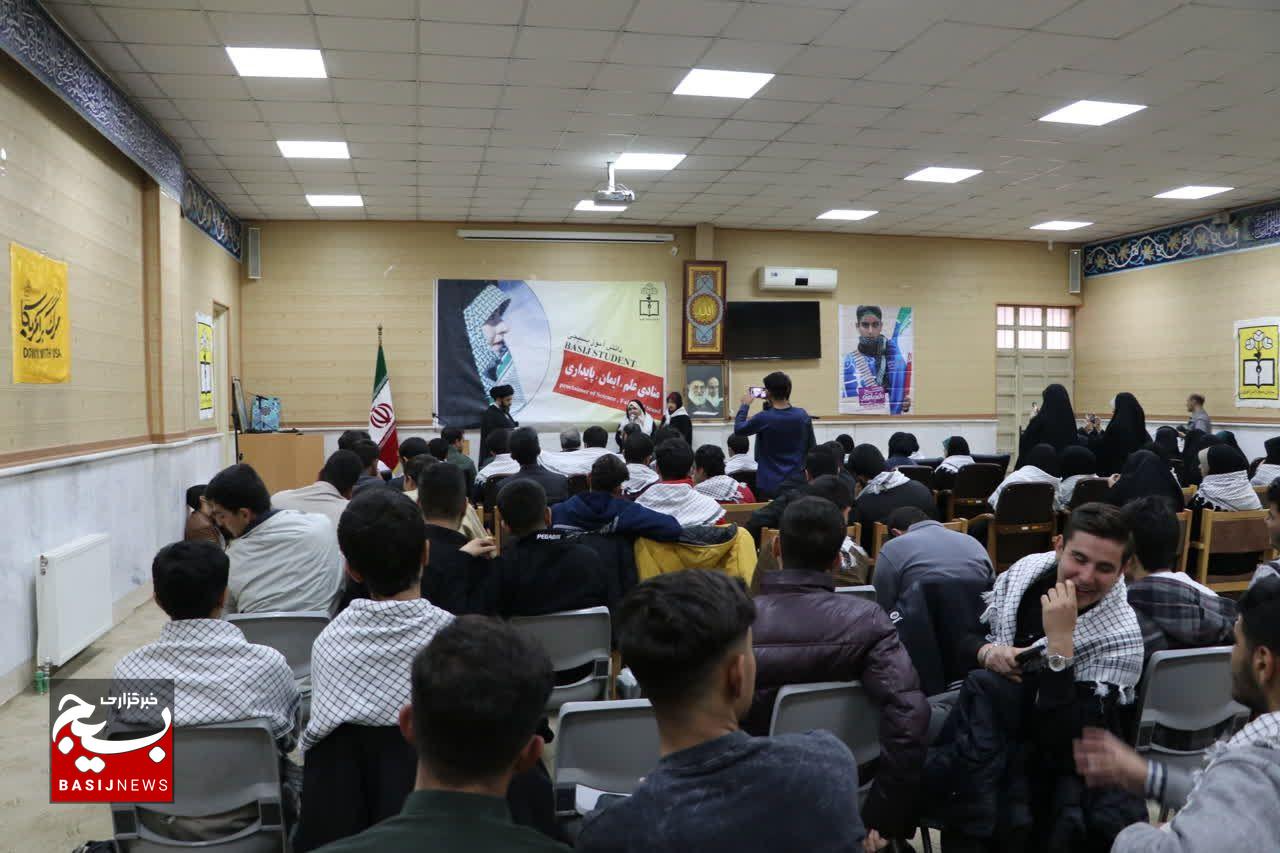 دیدار دانش آموزان بسیجی باامام جمعه استان زنجان