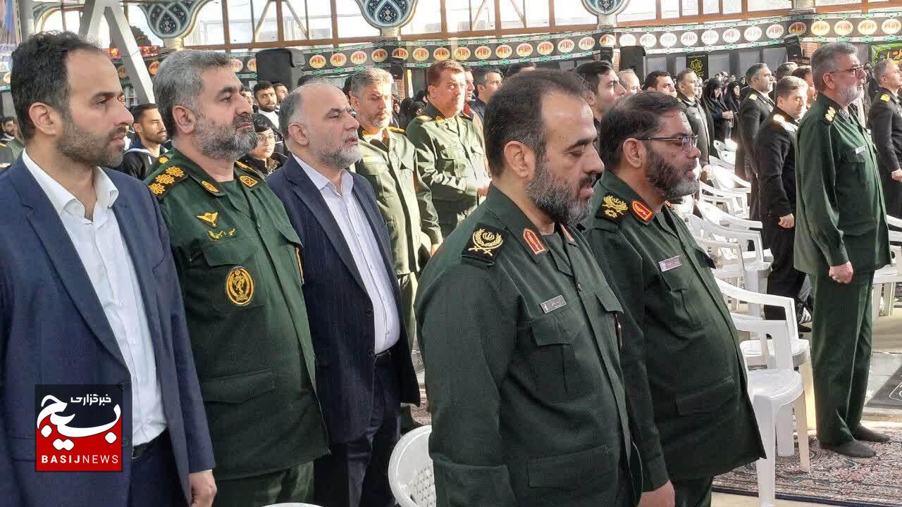 وحدت ملت ایران در سایه ایثار شهدا است وحدت ملت ایران در سایه ایثار شهدا است
