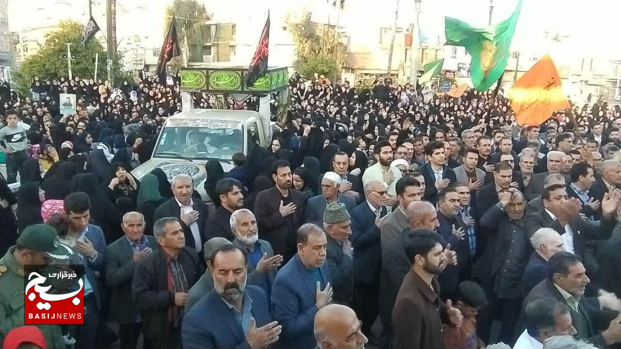 عطر لاله های بی نشان در هویزه ثانی لرستان پیچید عطر لاله های بی نشان در هویزه ثانی لرستان پیچید